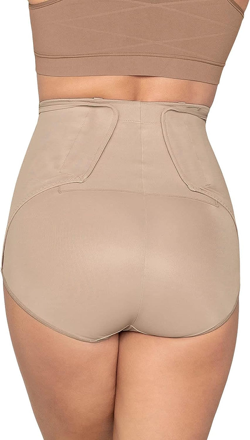 Culotte gainante pour les hanches et les fesses